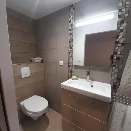 Adrien , Maison De Charme.