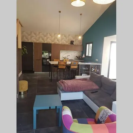 Adrien , Maison De Charme. Дом отдыха